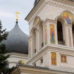 Diferențele între acoperișurile de biserici ortodoxe și cele catolice